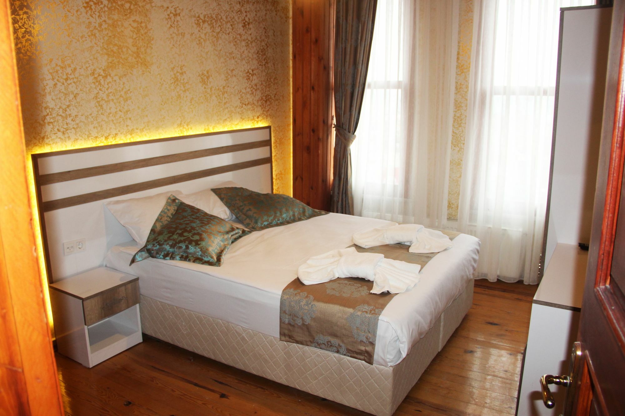 Theodian Hotel Istanbul Exteriör bild